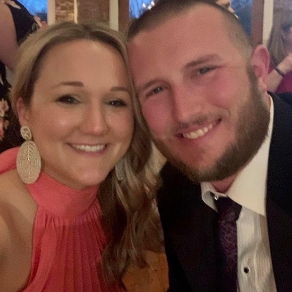 Meet your Posher, Ally - Picture 4 of 4